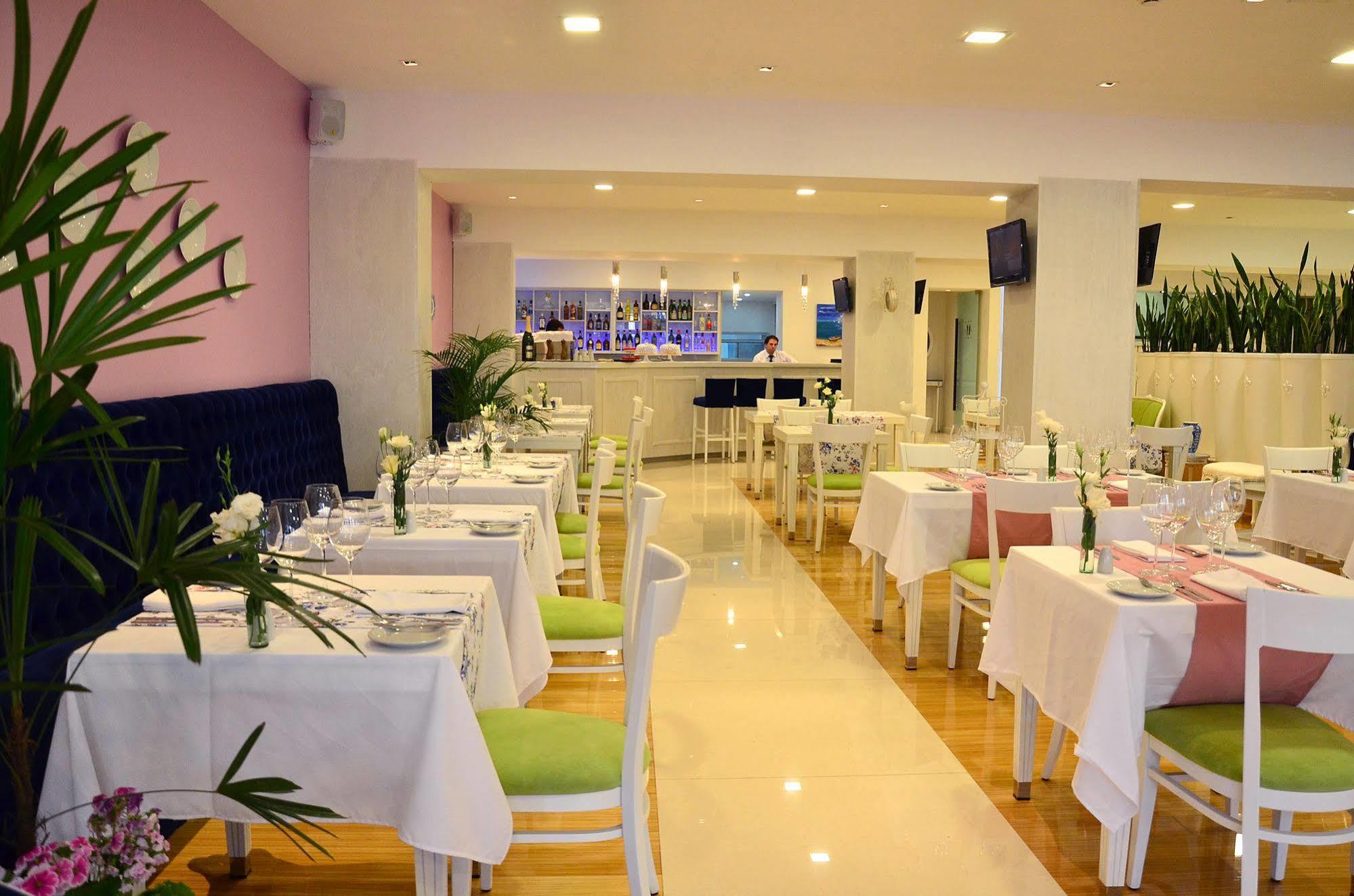 Le Parc Hotel & Suite บียามาเรีย ภายนอก รูปภาพ