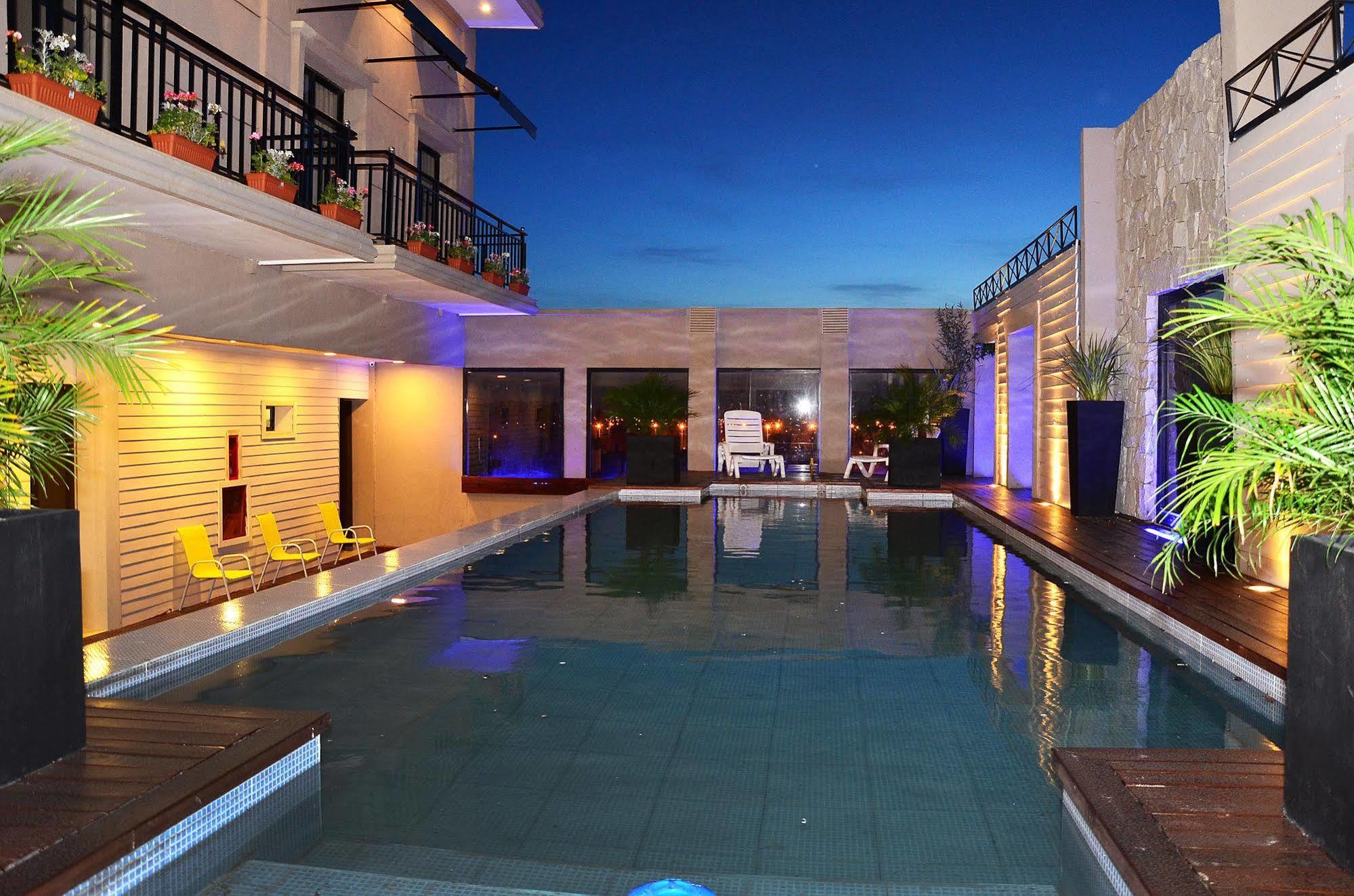 Le Parc Hotel & Suite บียามาเรีย ภายนอก รูปภาพ